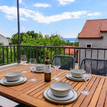 With Wifi Bol, Brac - 23862 Apartment Bol